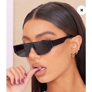 Pretty Little Thing Black Matte Metal Frame Slim Visor Sunglasses